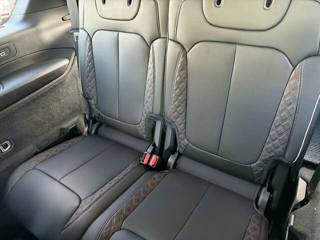 Used 2024 Jeep Grand Cherokee L Summit AWD/4WD image 19