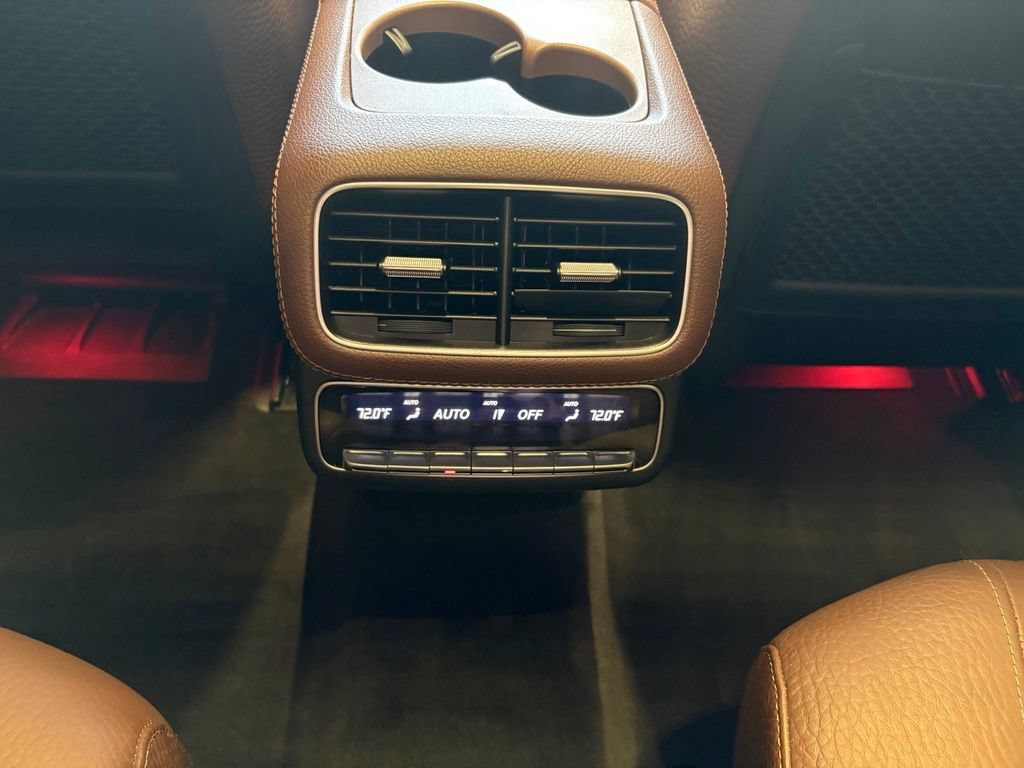 Used 2024 Mercedes-Benz GLS 450 4MATIC image 27