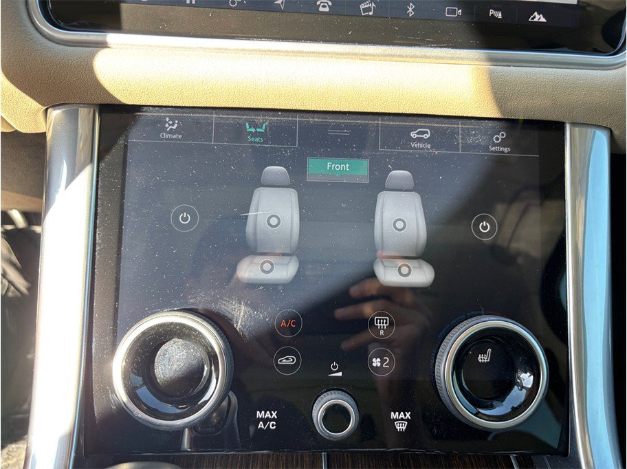 Used 2019 Land Rover Range Rover Sport HSE AWD/4WD image 34