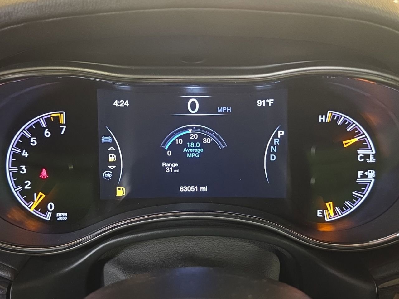 Used 2020 Jeep Grand Cherokee Overland AWD/4WD image 23