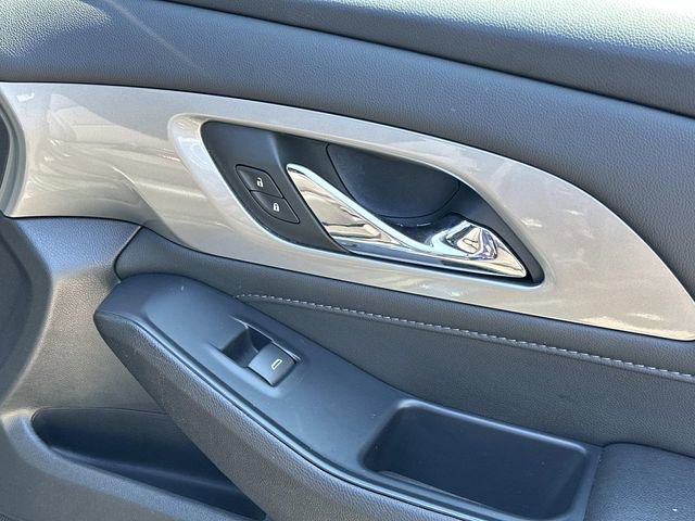 Used 2022 Chevrolet Traverse LT AWD/4WD image 10