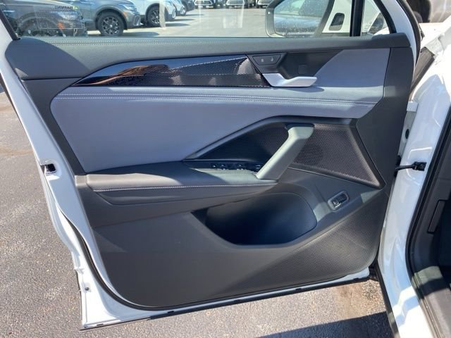 New 2025 Volkswagen Tiguan SE image 22