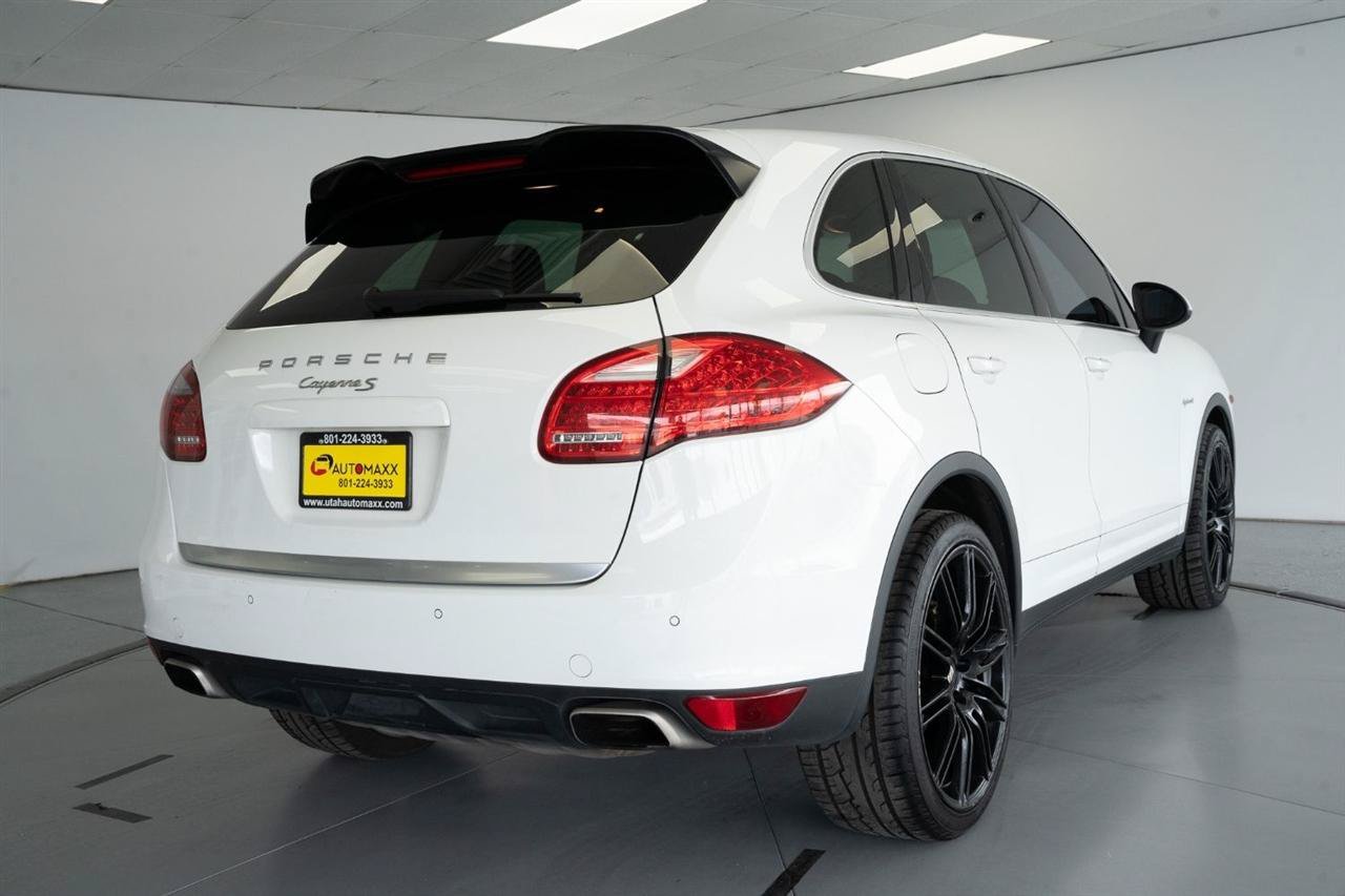 Used 2014 Porsche Cayenne S AWD/4WD image 11