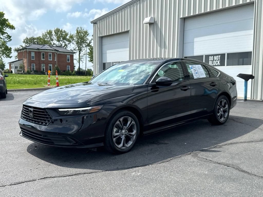 Used 2025 Honda Accord EX-L image 3