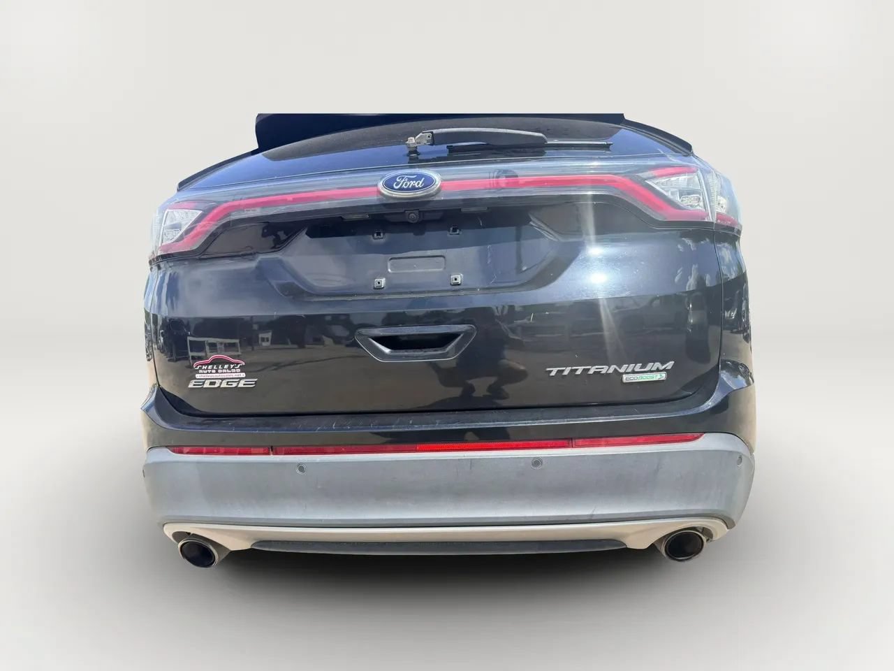 Used 2016 Ford Edge Titanium FWD image 10