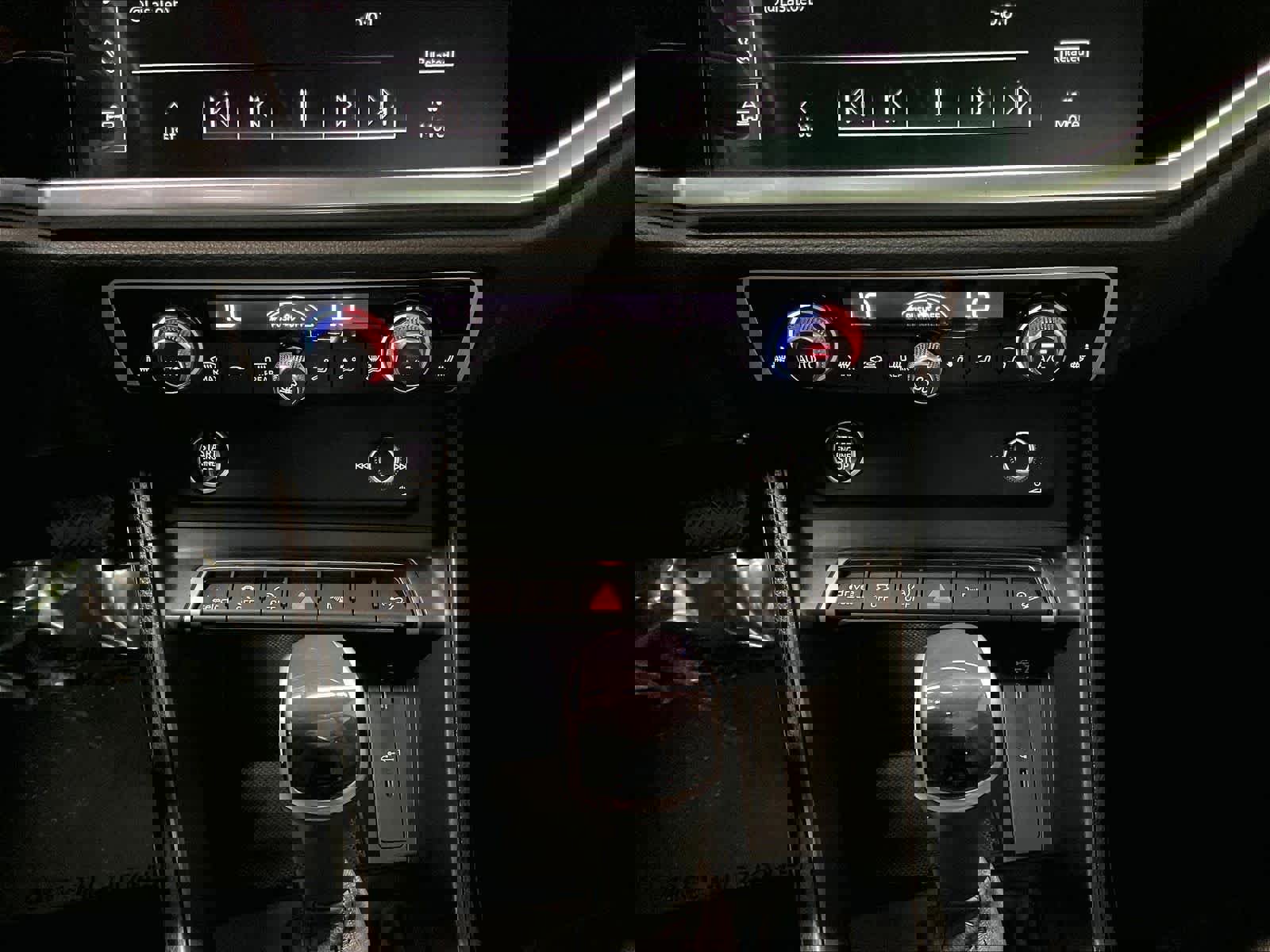 Certified 2023 Audi Q3 2.0T Premium w/ Black Optic Sport Package image 32