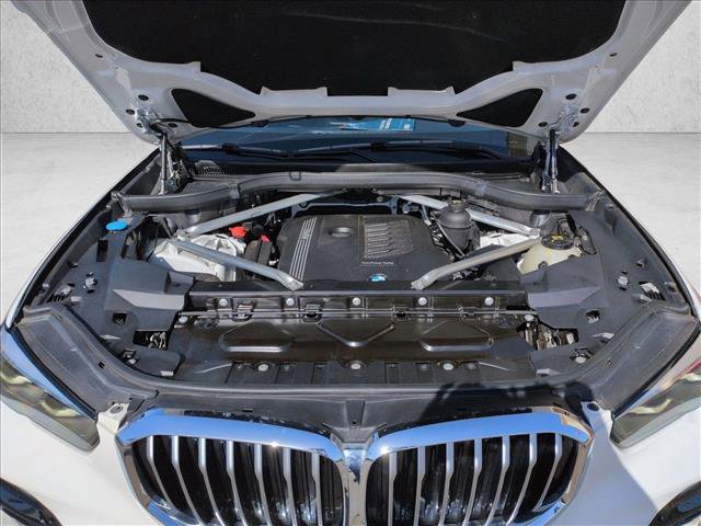 Used 2020 BMW X5 xDrive40i w/ M Sport Package AWD/4WD image 25