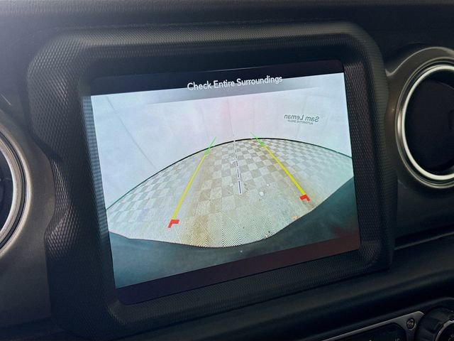 Used 2022 Jeep Wrangler Unlimited Sahara image 14