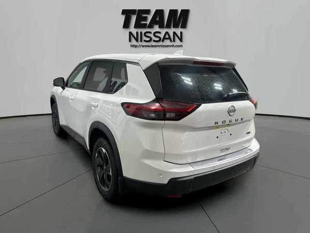 Certified 2025 Nissan Rogue SV image 3