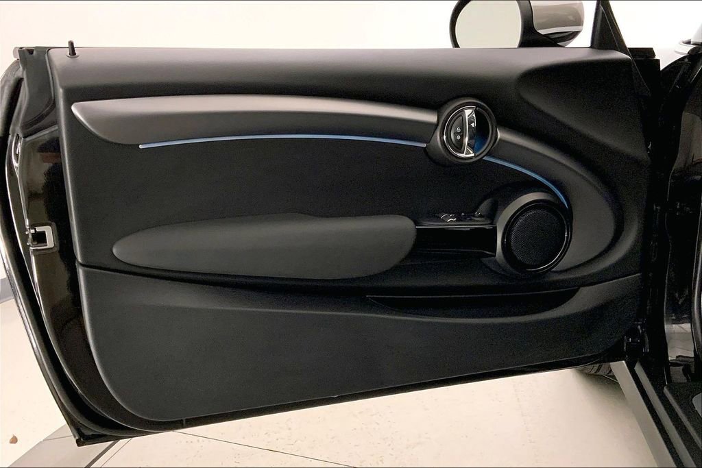 Certified 2024 MINI Cooper 2-Door Hardtop image 24