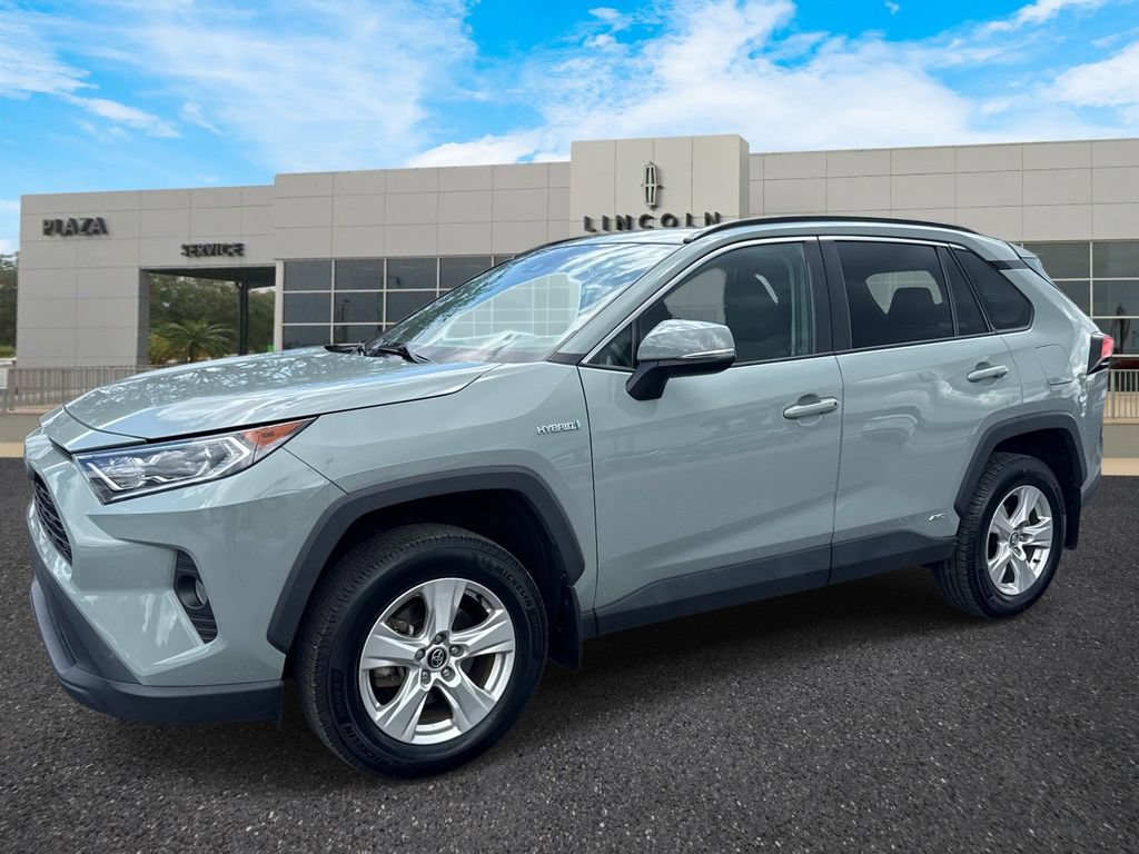 Used 2020 Toyota RAV4 XLE w/ Convenience Package AWD/4WD image 7