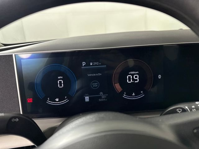 Certified 2025 Hyundai Tucson SE image 45