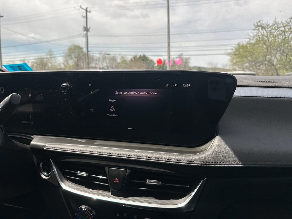 Used 2024 Buick Encore GX Sport Touring AWD/4WD image 17