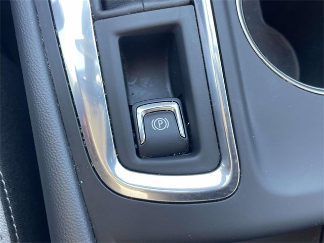 Used 2024 Chevrolet Equinox LS image 30