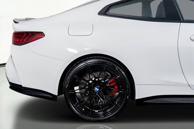 Used 2025 BMW M4 Coupe image 8