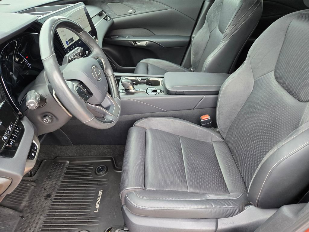 Used 2023 Lexus RX 350 FWD w/ Accessory Package (Z1) image 11