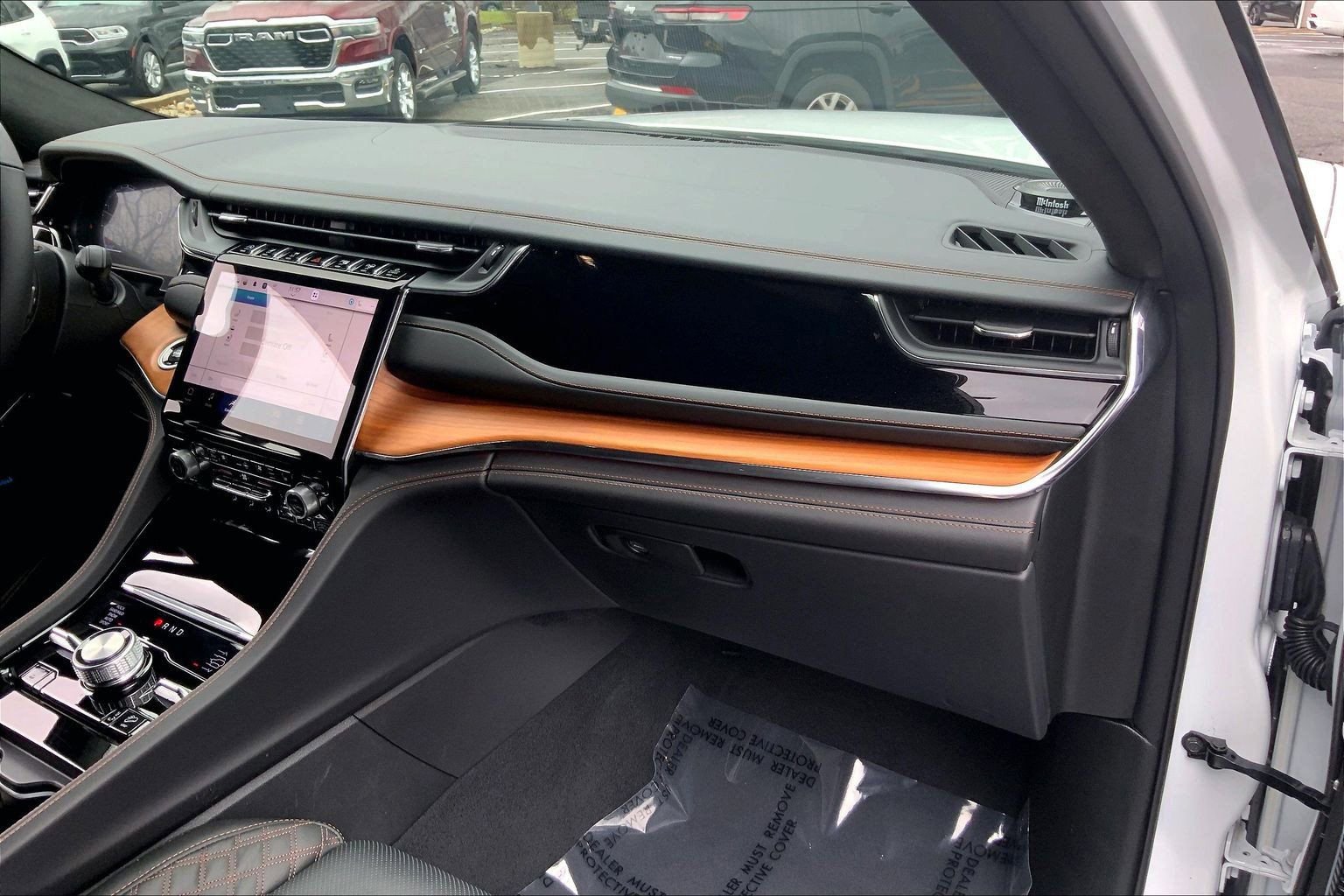 Certified 2025 Jeep Grand Cherokee L Summit image 18