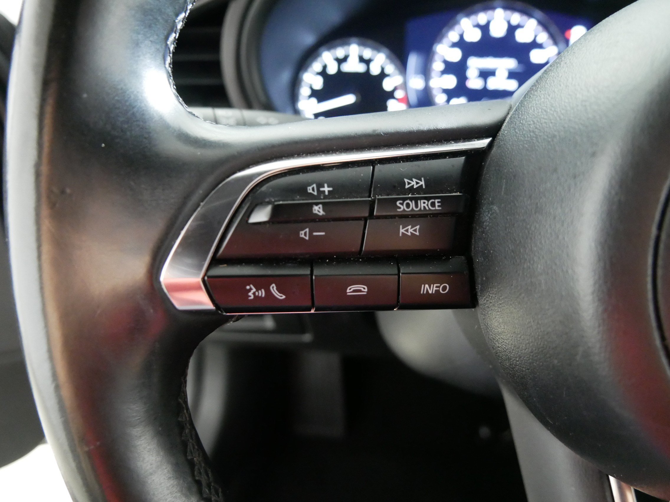 Used 2025 MAZDA MAZDA3 s Sport FWD image 27