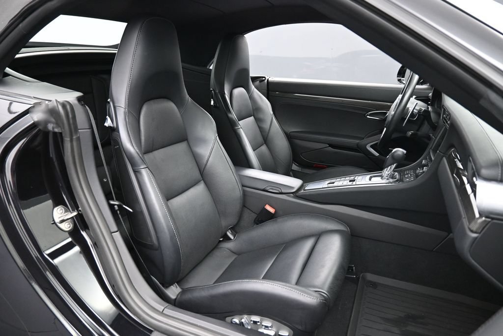 Certified 2016 Porsche 911 Turbo S AWD/4WD image 29