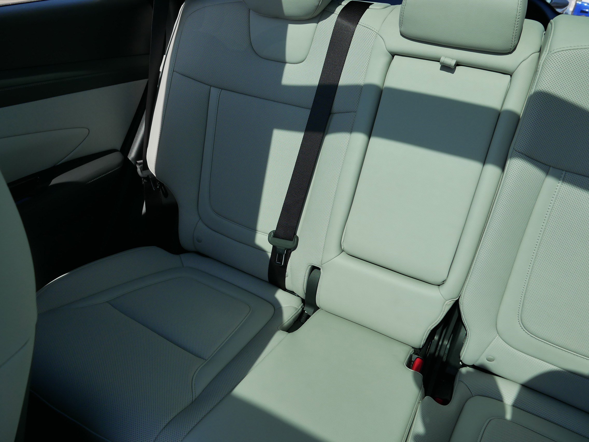 Certified 2025 Hyundai Tucson Limited image 12