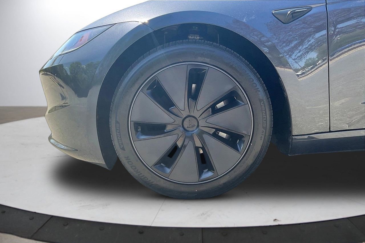 Used 2025 Tesla Model 3 Long Range image 34
