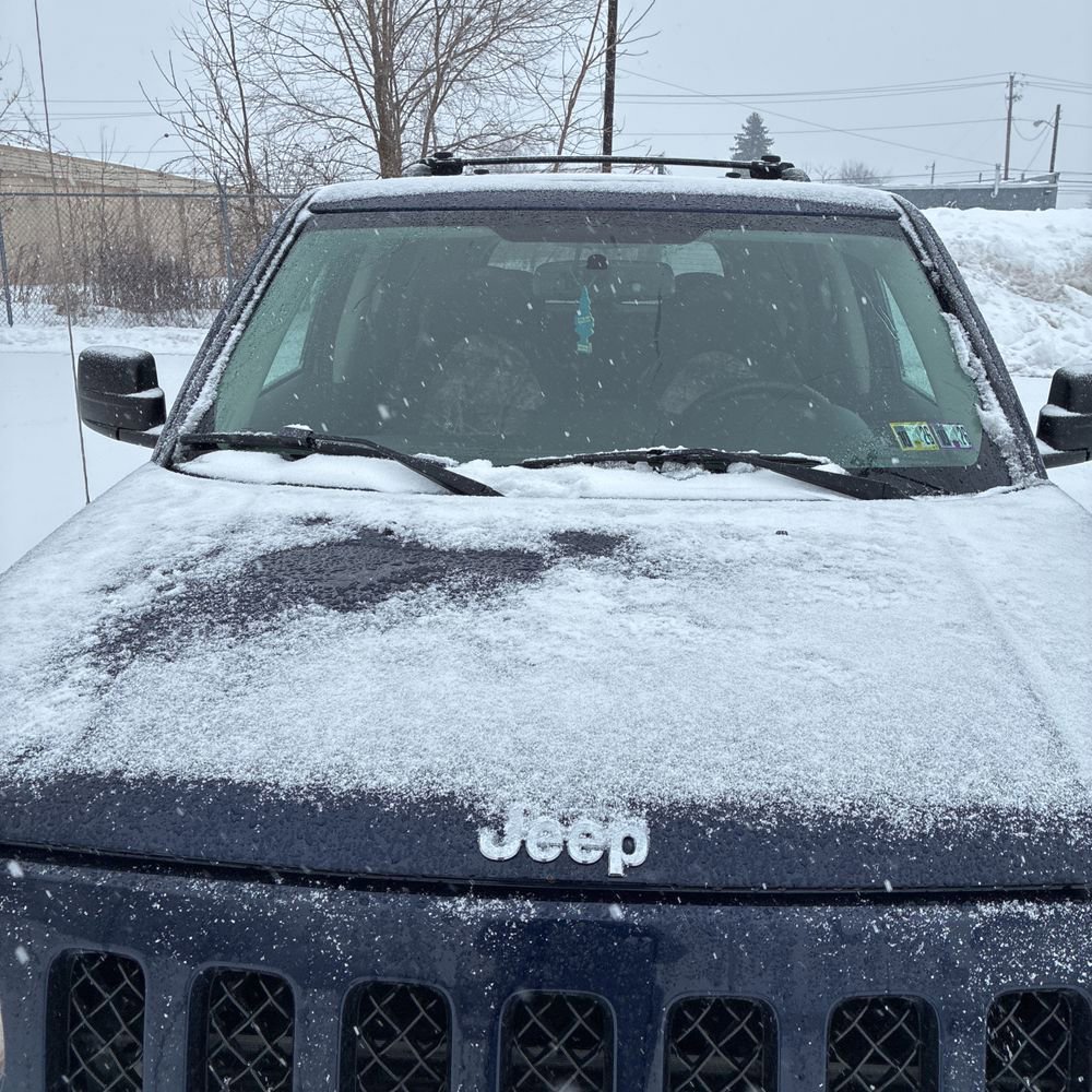 Used 2016 Jeep Patriot Latitude w/ Sun/Sound Group image 15