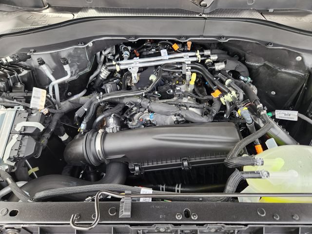 New 2026 Ford Explorer Active w/ Active Comfort Package RWD image 32