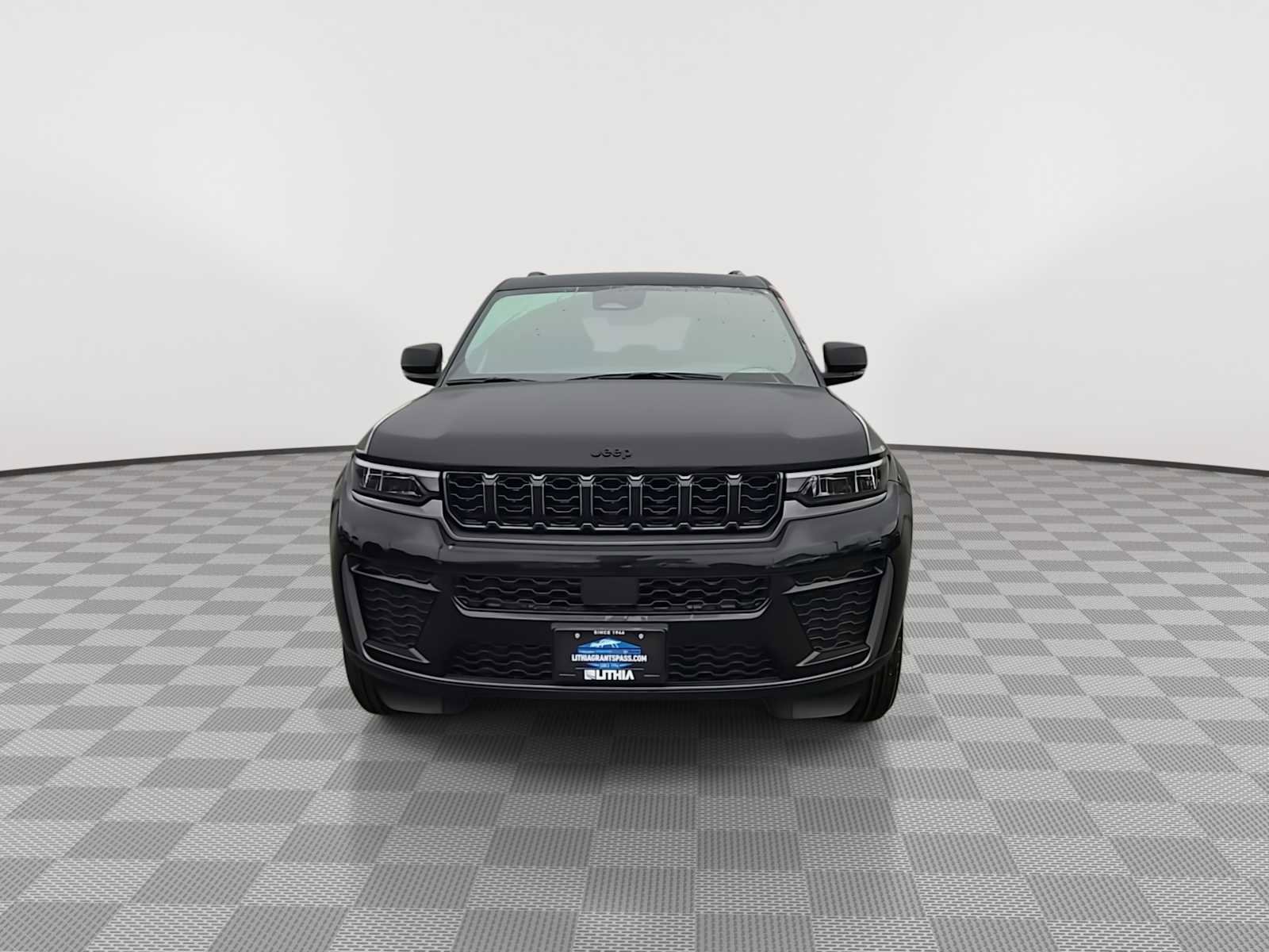 New 2026 Jeep Grand Cherokee Altitude image 3