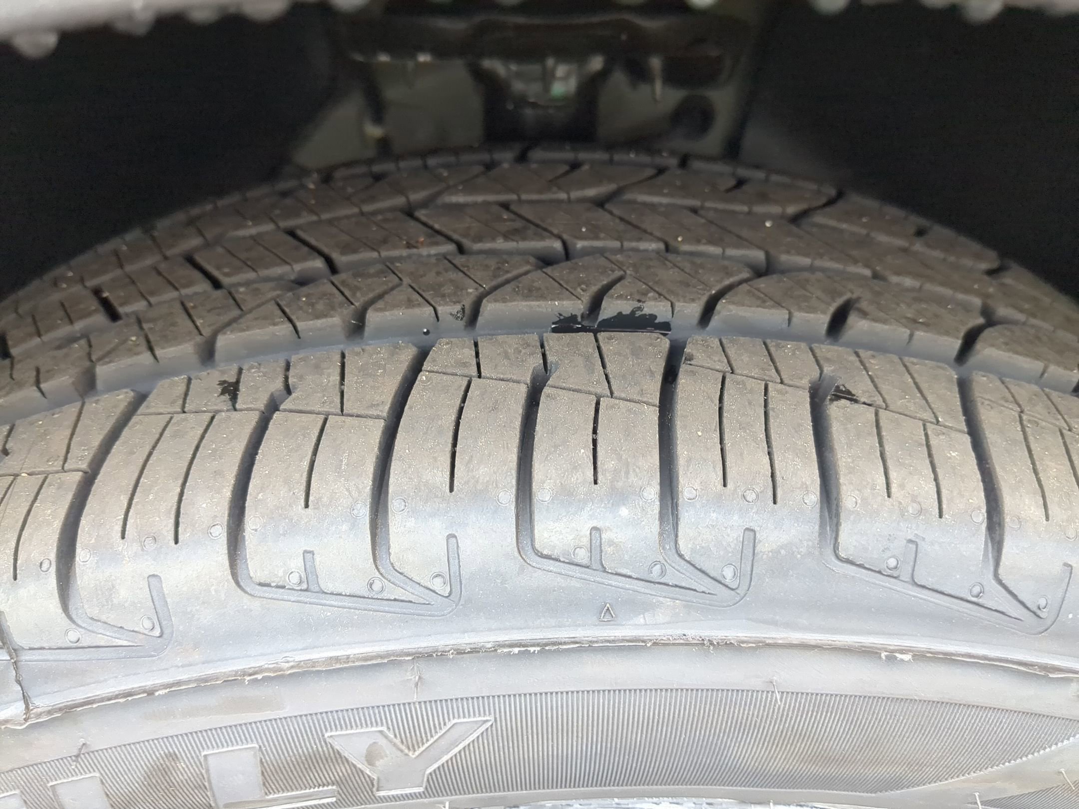 Used 2025 Kia Telluride S FWD image 13