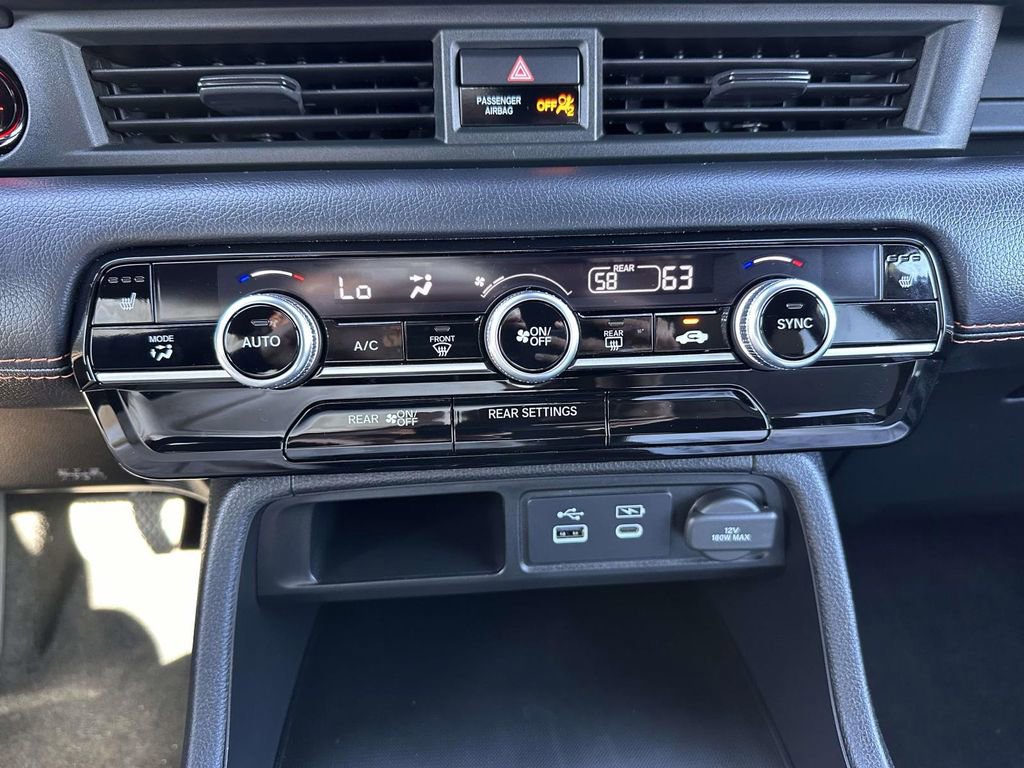 Used 2023 Honda Pilot Sport image 25
