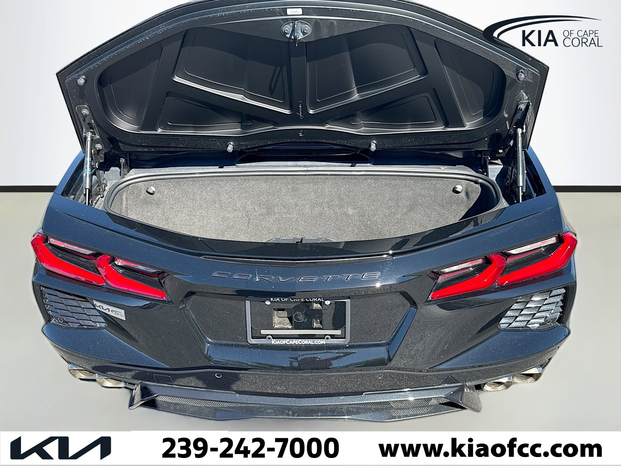 Used 2025 Chevrolet Corvette Stingray Preferred Conv w/ 2LT image 10