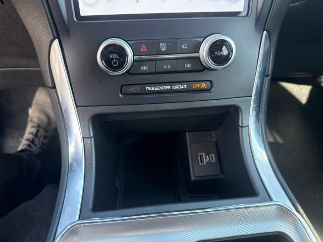 Used 2023 Ford Edge Titanium AWD/4WD image 32