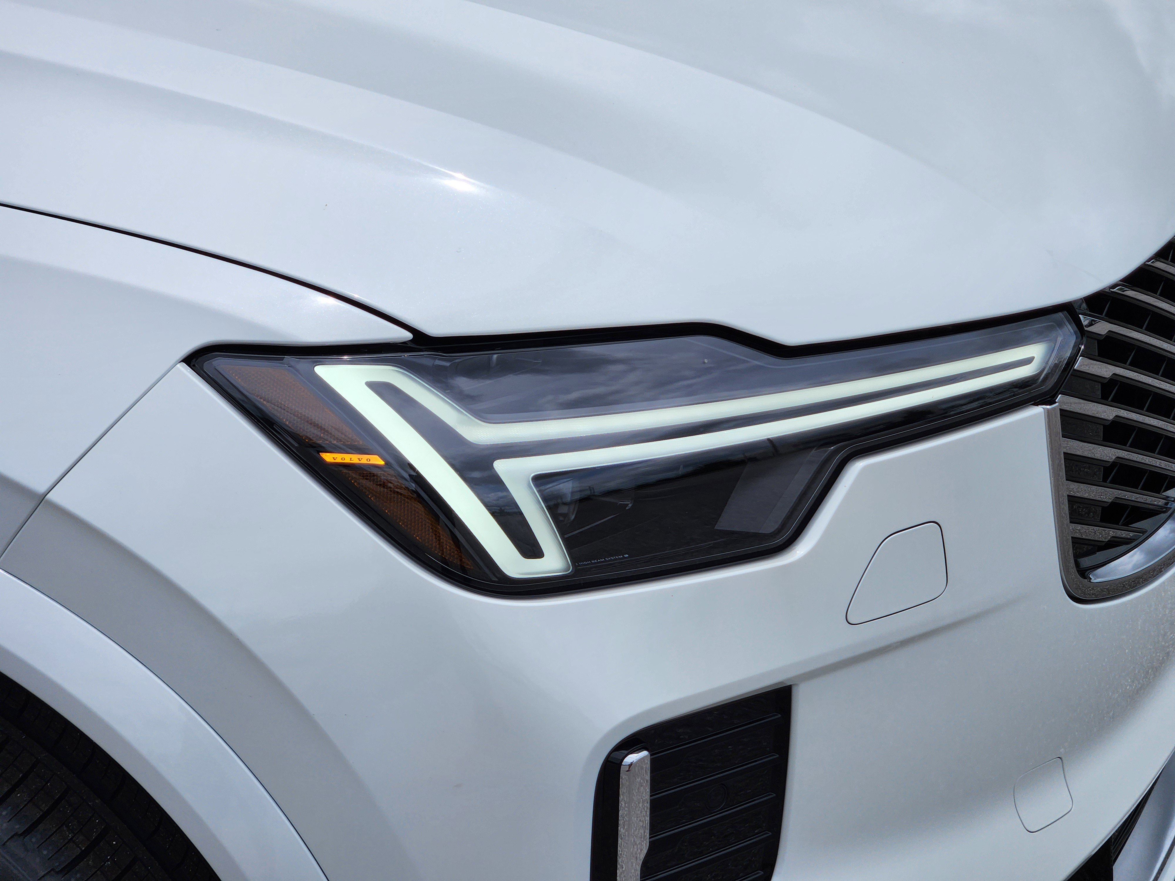 New 2025 Volvo XC90 T8 Plus w/ Protection Package image 9