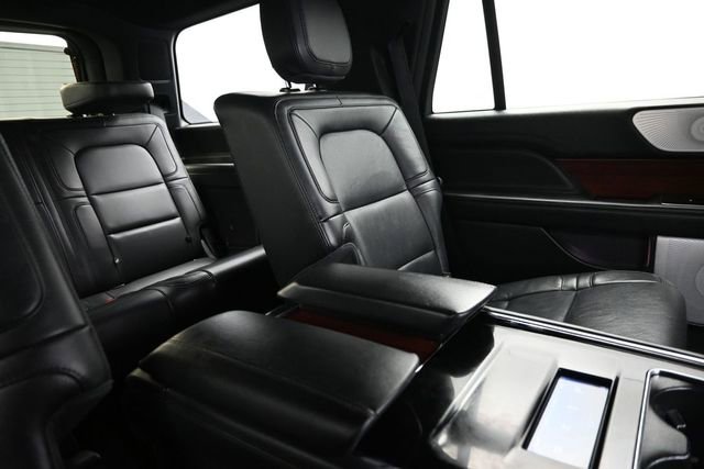 Used 2023 Lincoln Navigator Reserve RWD image 19