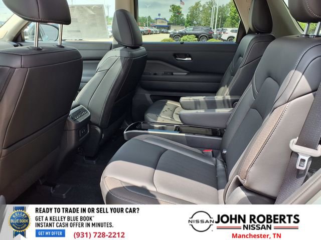 New 2026 Nissan Pathfinder SL w/ SL Premium Package FWD image 9