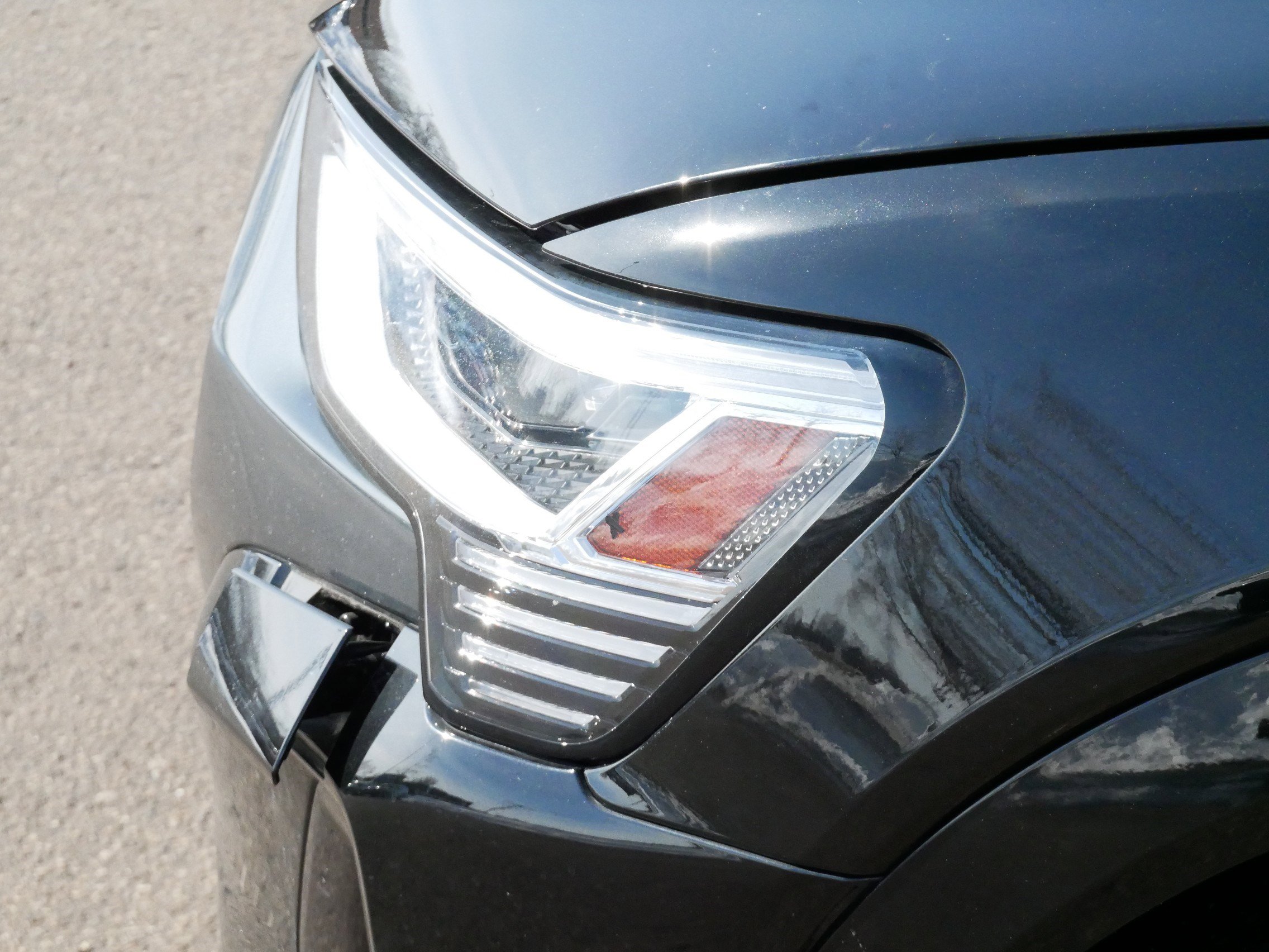 Used 2024 Audi Q8 e-tron Premium Plus image 16