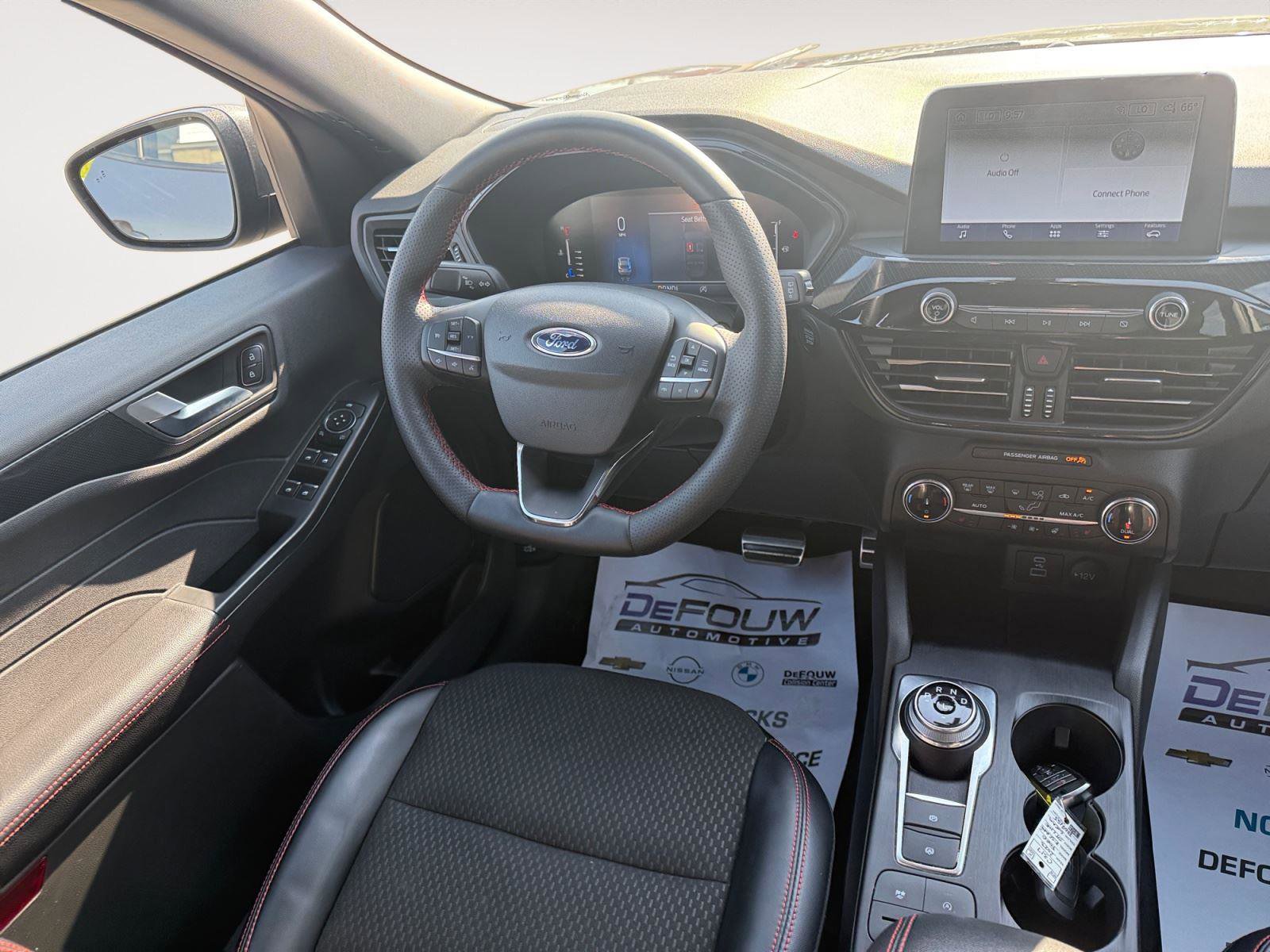 Used 2023 Ford Escape ST-Line AWD/4WD image 11