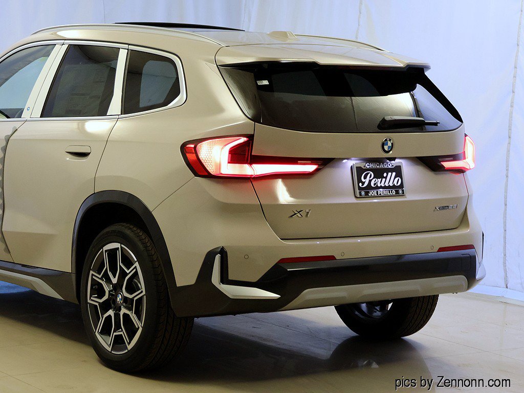 New 2027 BMW X1 xDrive28i AWD/4WD image 8
