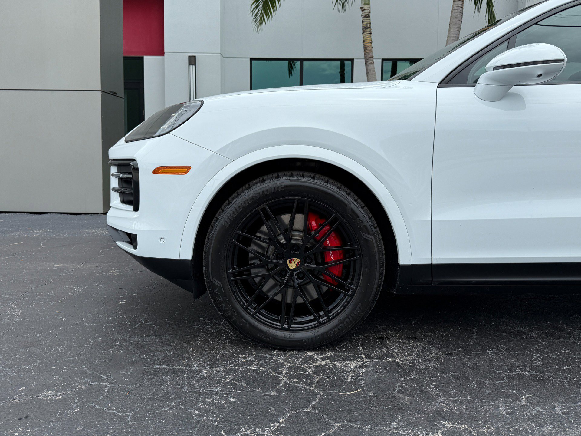 Used 2024 Porsche Cayenne S image 21