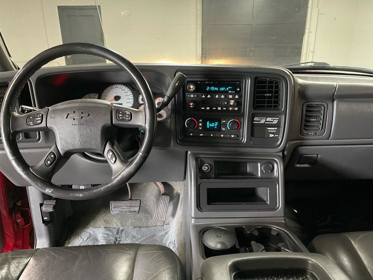 Used 2003 Chevrolet Silverado 1500 SS AWD/4WD image 31