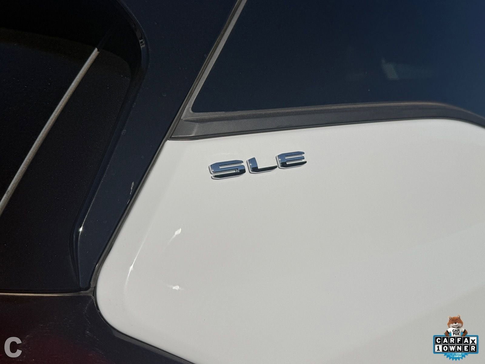 Used 2023 GMC Terrain SLE w/ Driver Convenience Package AWD/4WD image 10