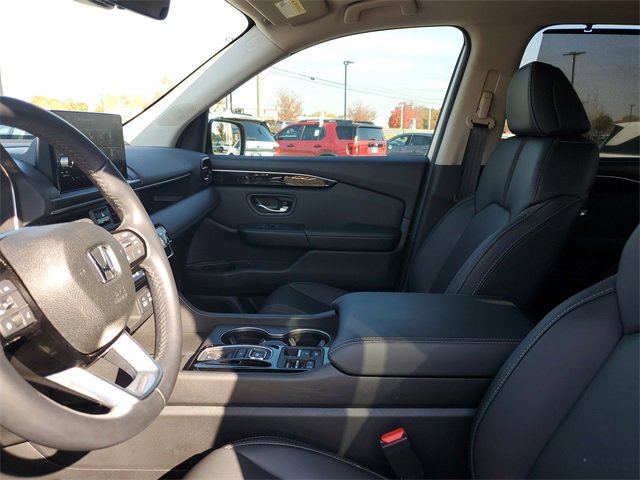 Used 2025 Honda Pilot EX-L image 13