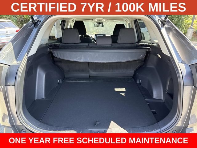 Used 2022 Toyota RAV4 LE AWD/4WD image 12