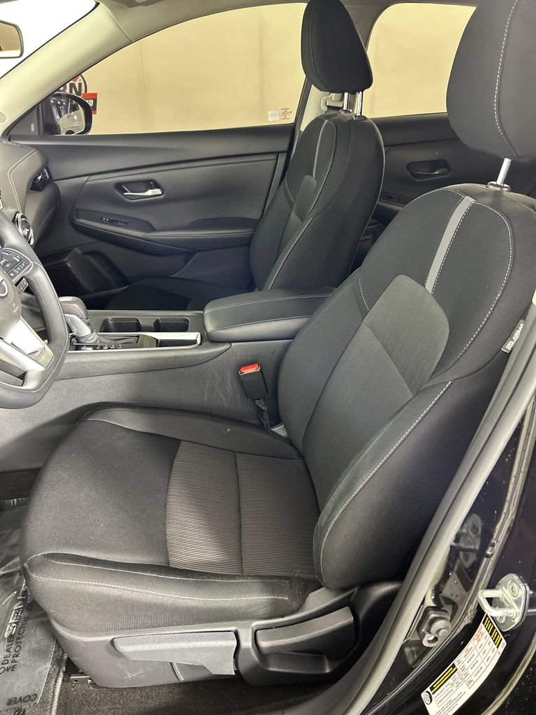 Used 2025 Nissan Sentra SV FWD image 12