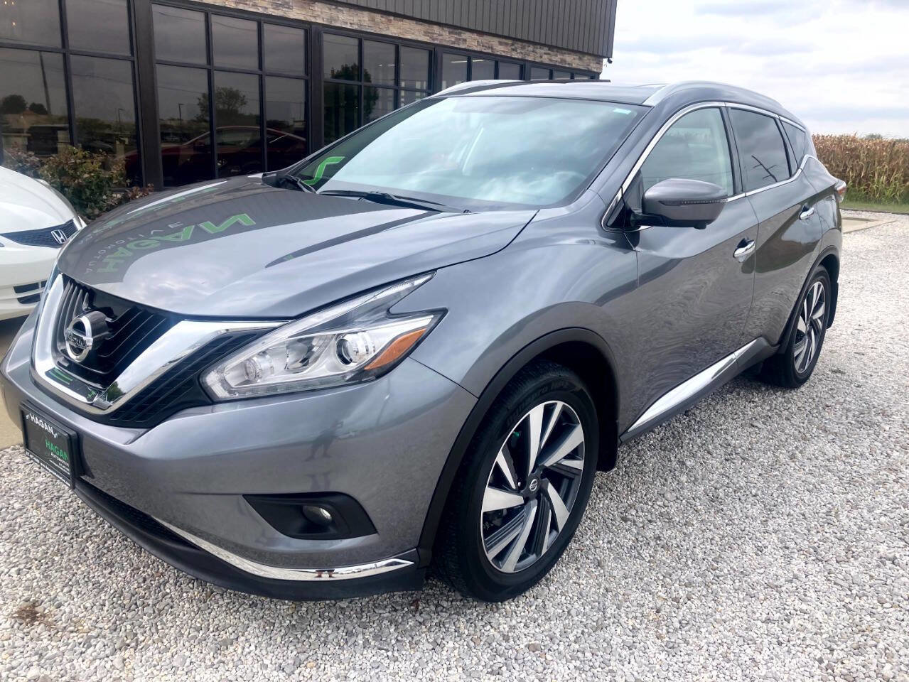 Used 2018 Nissan Murano Platinum w/ Cargo Package image 2