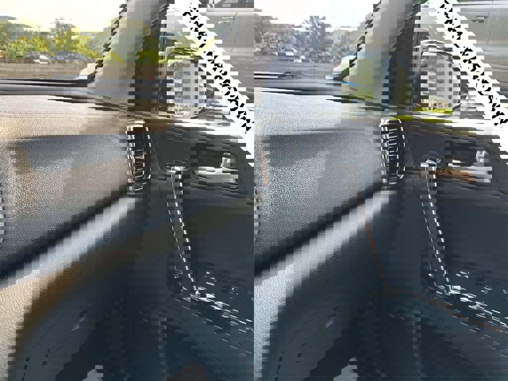 Used 2021 Kia Sportage EX w/ EX Technology Package image 24