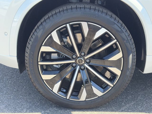 New 2027 Volvo XC90 T8 Ultra AWD/4WD image 11