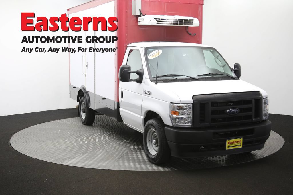Used 2023 Ford E-350 and Econoline 350 Super Duty w/ Power Windows & Locks Group RWD image 49