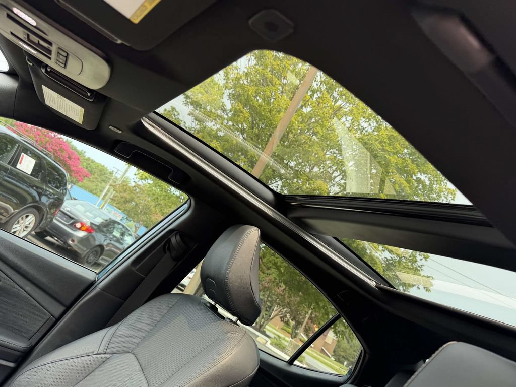 Used 2025 Toyota Camry XSE FWD image 19