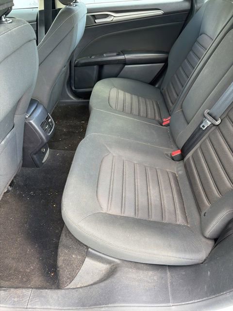 Used 2019 Ford Fusion SE FWD image 22